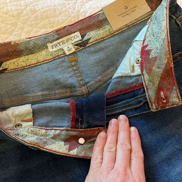 Frye & Co Denim Mini Jean Skirt Womens Sz 4 Raw Hem Western Y2K 90s Retro New - Picture 4 of 8